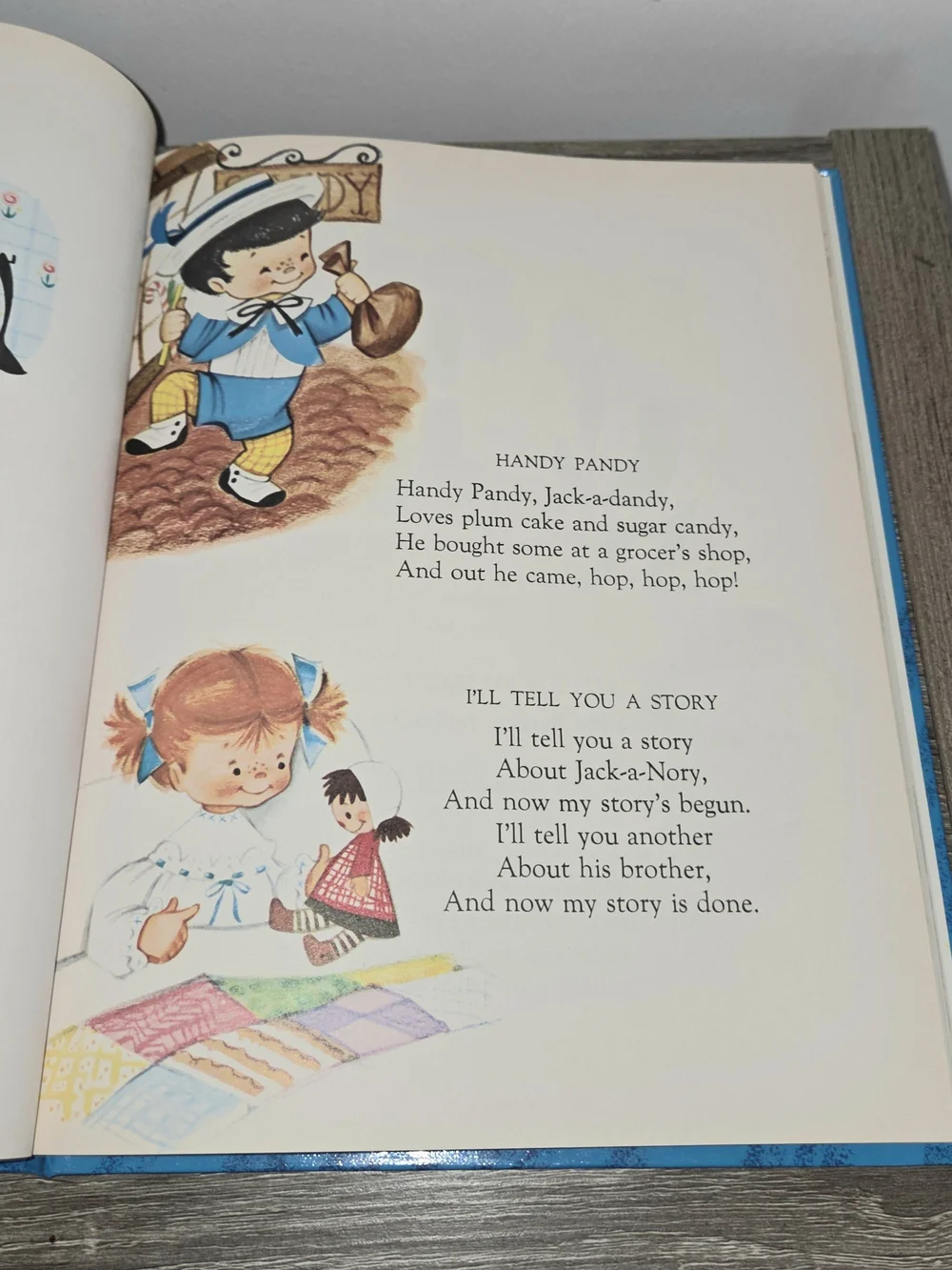 Treasured Tales Of Childhood Fables & Nursery Rhymes Barbara Simons  Ruth Rooney